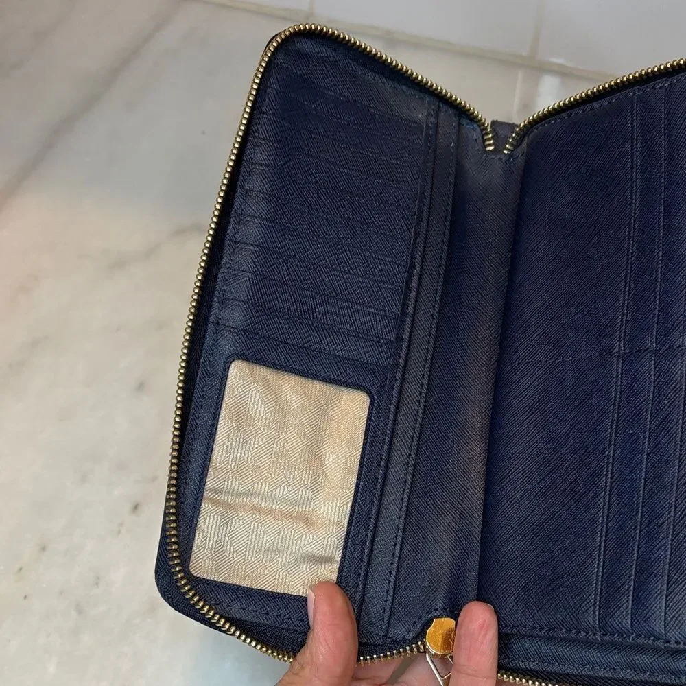 Michael Kors Wallet Saffiano Leather Full Zip Jet Set Continental Wallet